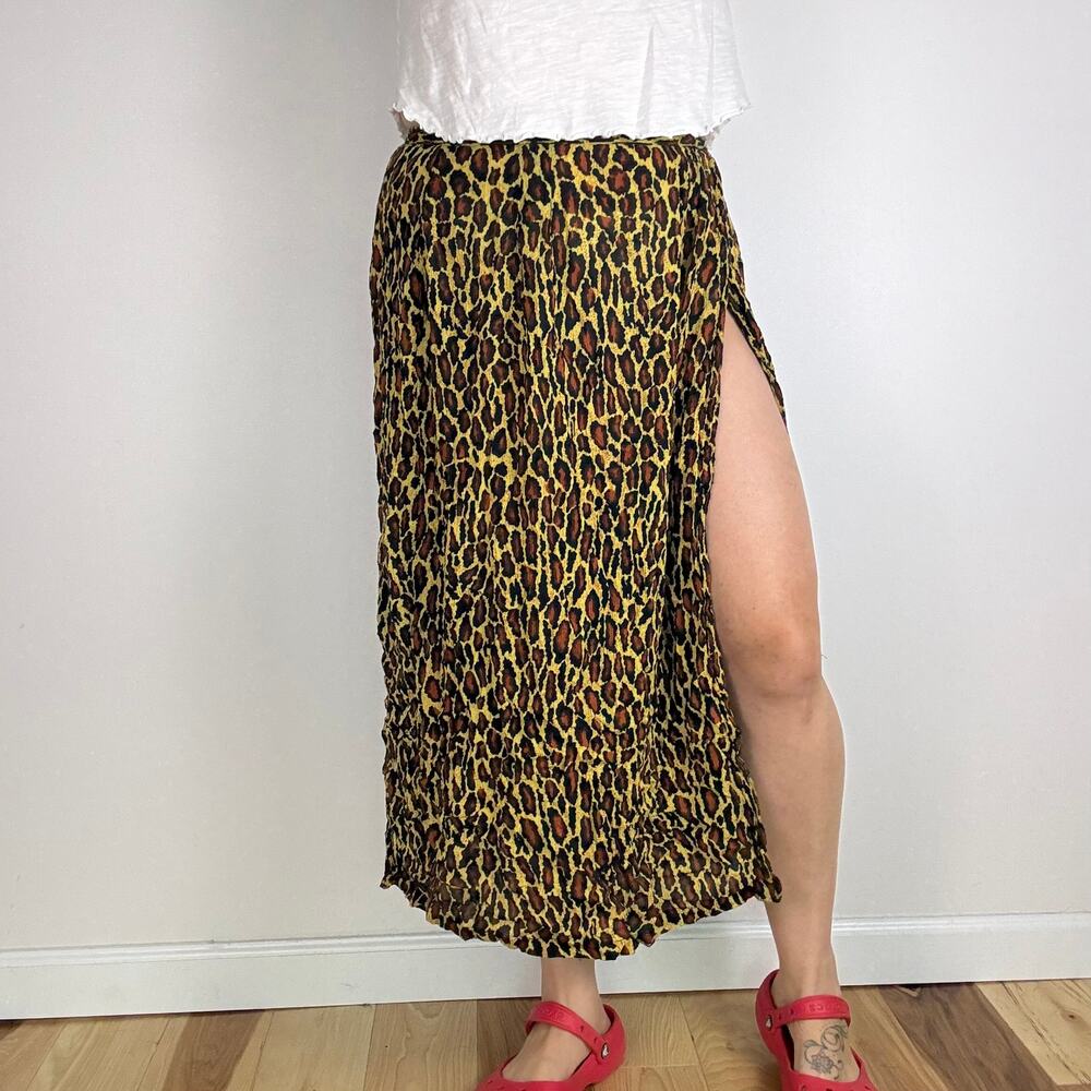 New options by Kate Geddes cheetah print wrap skirt size small
